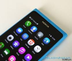 Nokia пообещала перевернуть мир своим новым смартфоном на базе Windows